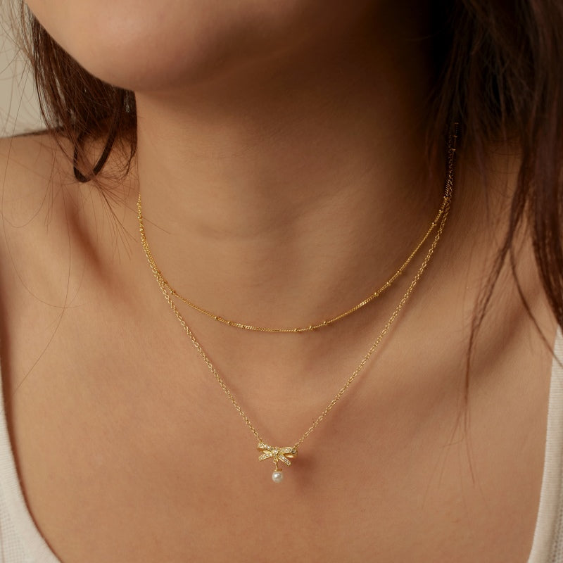 Bow Pearl Necklace